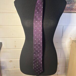 Deep Purple with Circles & White Dots 1670 Tie – 100% Polyester